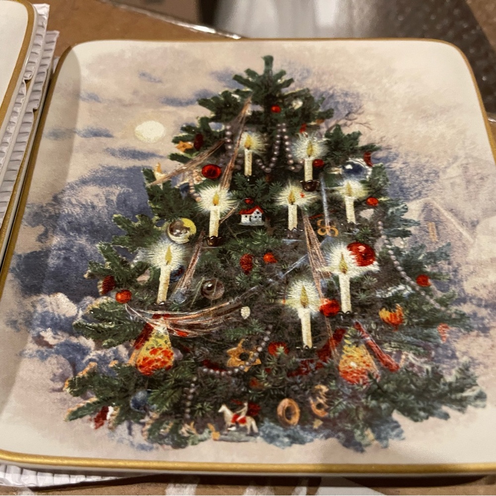 Pottery Barn Nostalgic Winter Forrest Appetizer Plates - Set of 4 - NIB - Picture 2 of 10